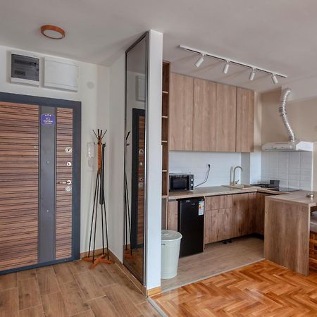 Maker M Lägenhet Belgrad Exteriör bild